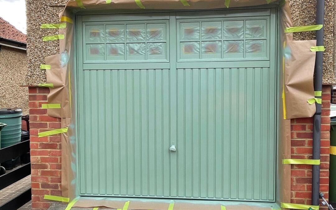 Why Garage Door Spray Painting is a Practical Choice